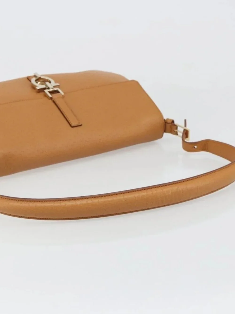 Salvatore Ferragamo Gancini Shoulder Bag Leather Brown Gold Auth 186271A